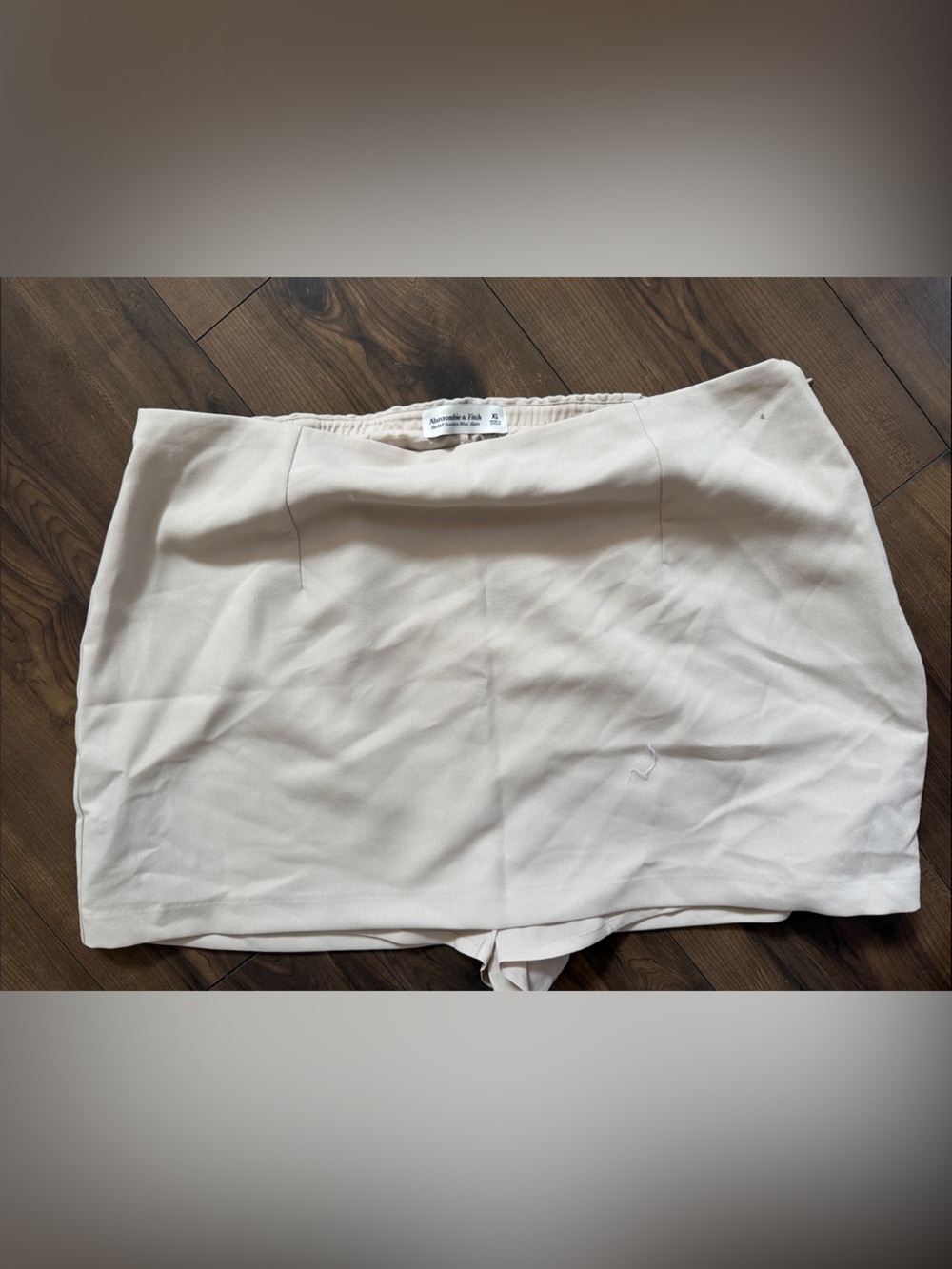 Abercrombie &fitch scarlet Cream Mini Skort - Simple Elegant Style
